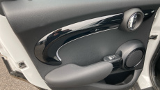 MINI Cooper 1.5 C Classic 5dr Auto Petrol Hatchback